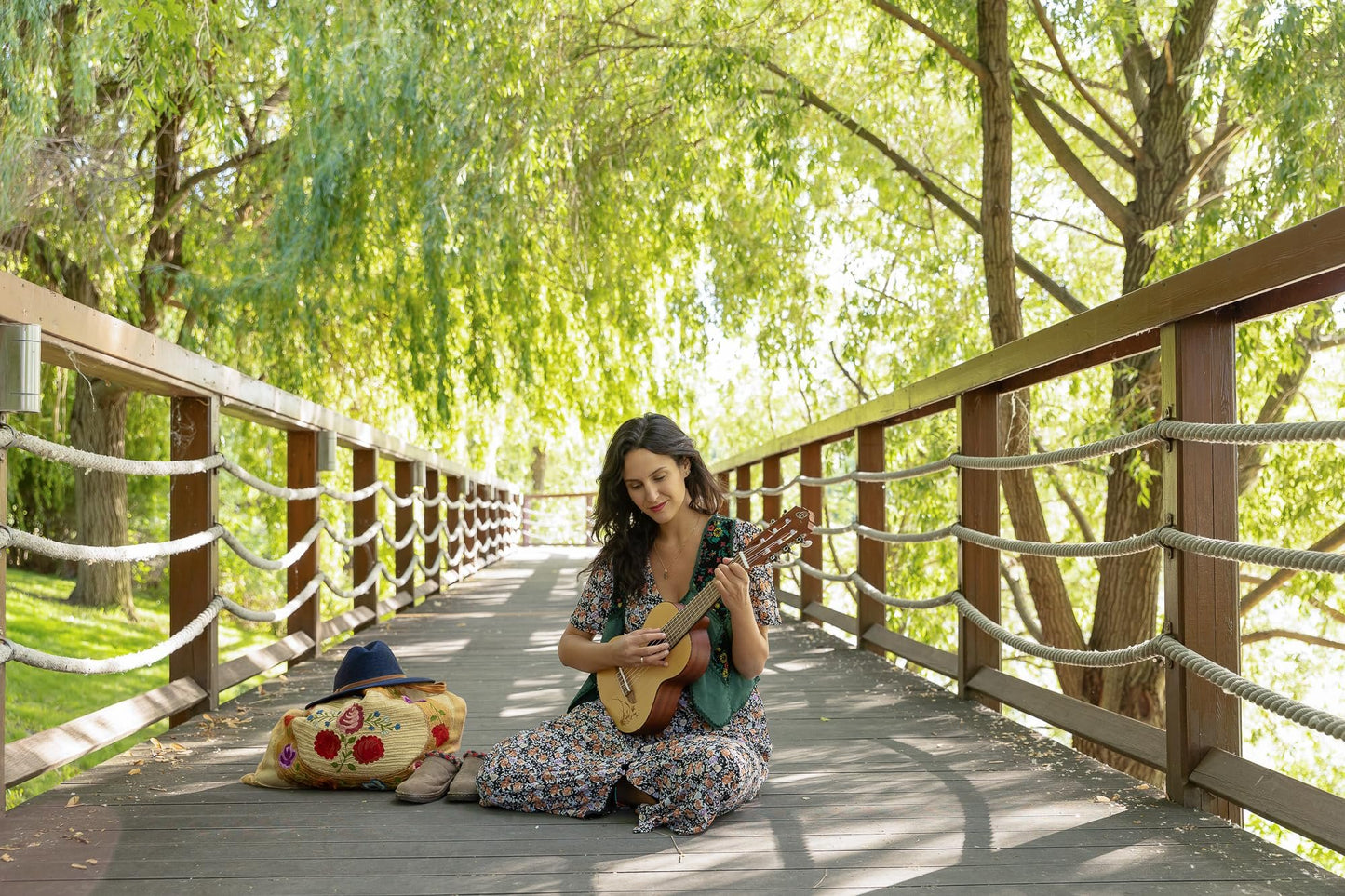 Bonfire Series Guitarlele