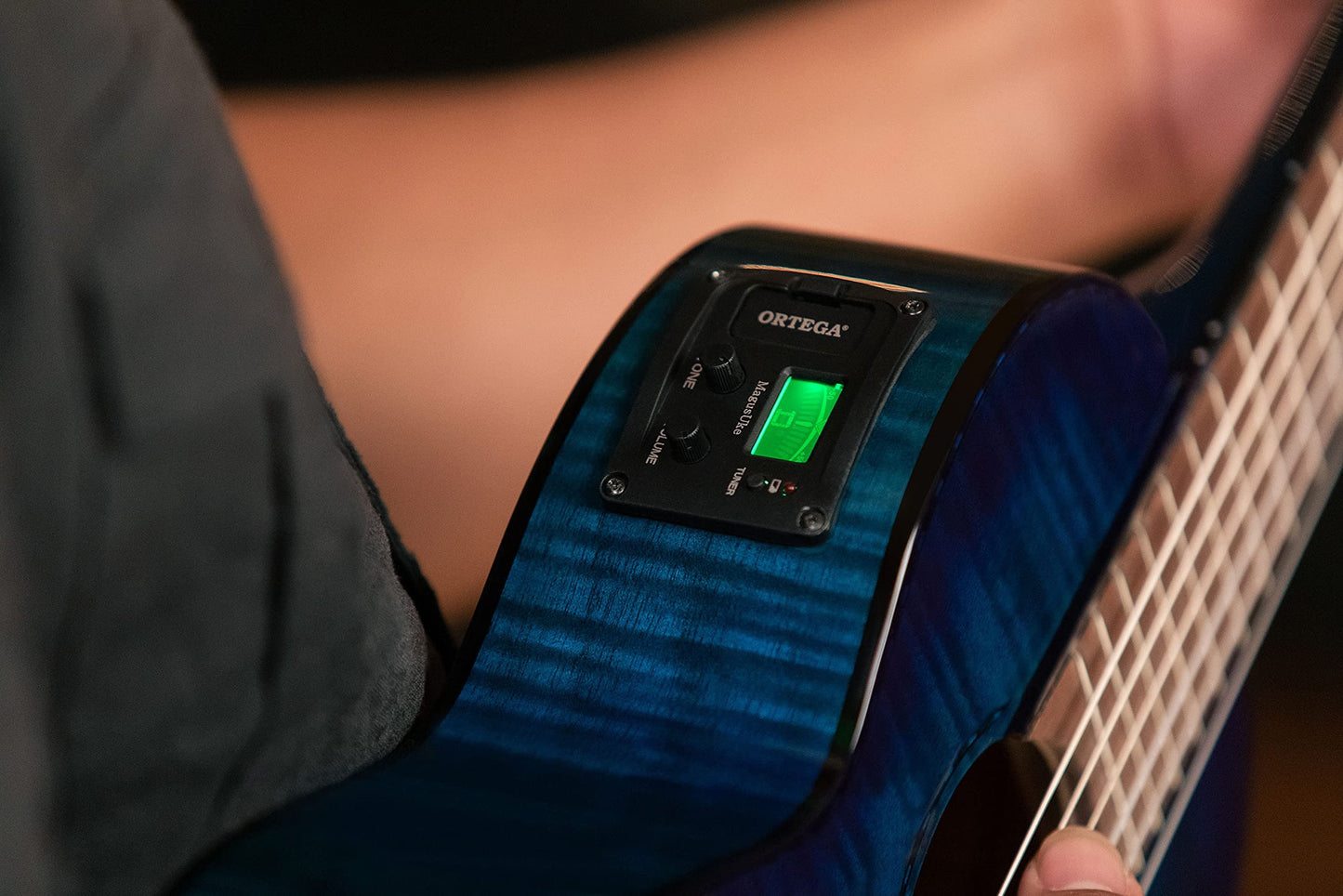 Ortega Guitars 6 String Timber Series Acoustic-Electric Guitarlele w/Bag, Right (RGLE18BLF)