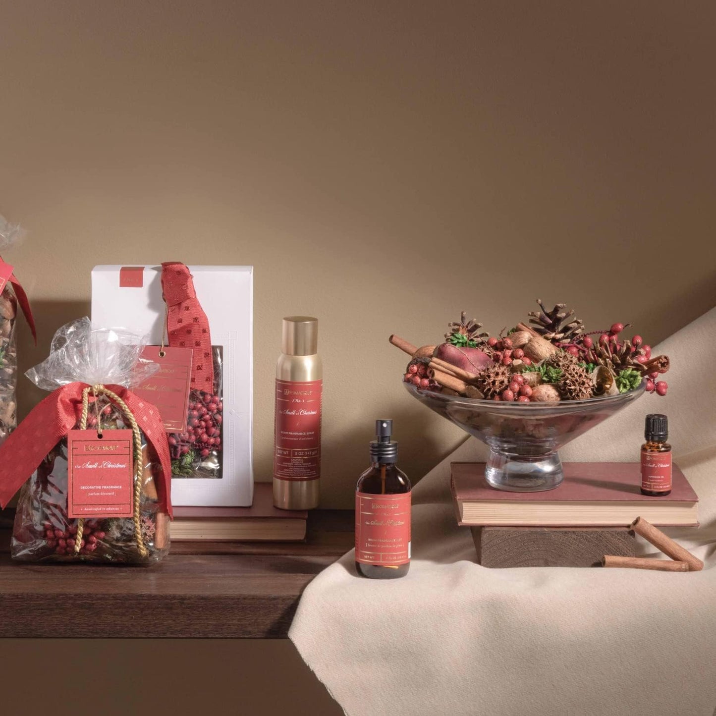 Aromatique Smell of Christmas Textured Glass Candle 2 Pack Home Fragrance Decor Aromatherapy Long Lasting Room Air Freshener Perfect Fall Decoration Luxury Glass Candle Gift 6oz 40 Hour Burn!