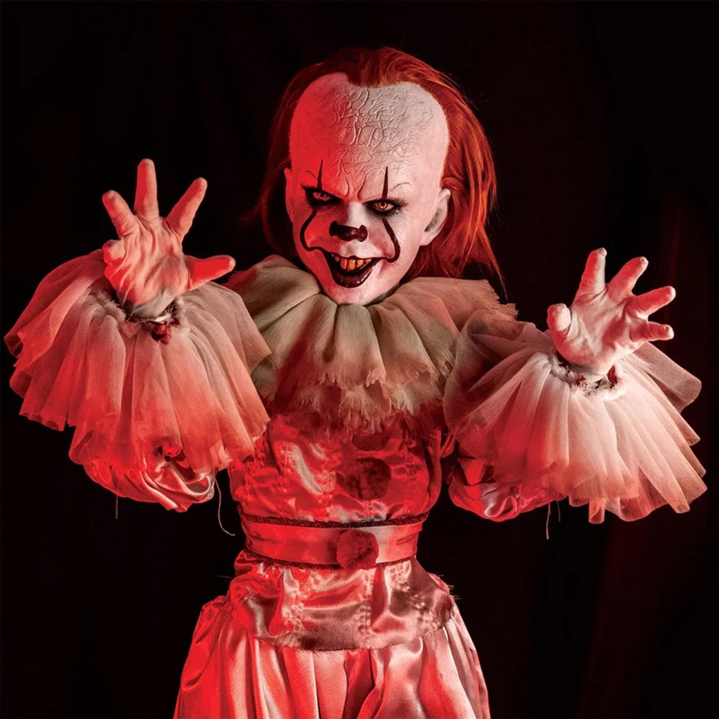Trick Or Treat Studios IT (2017) Premium Scale 50 Inch Pennywise Doll
