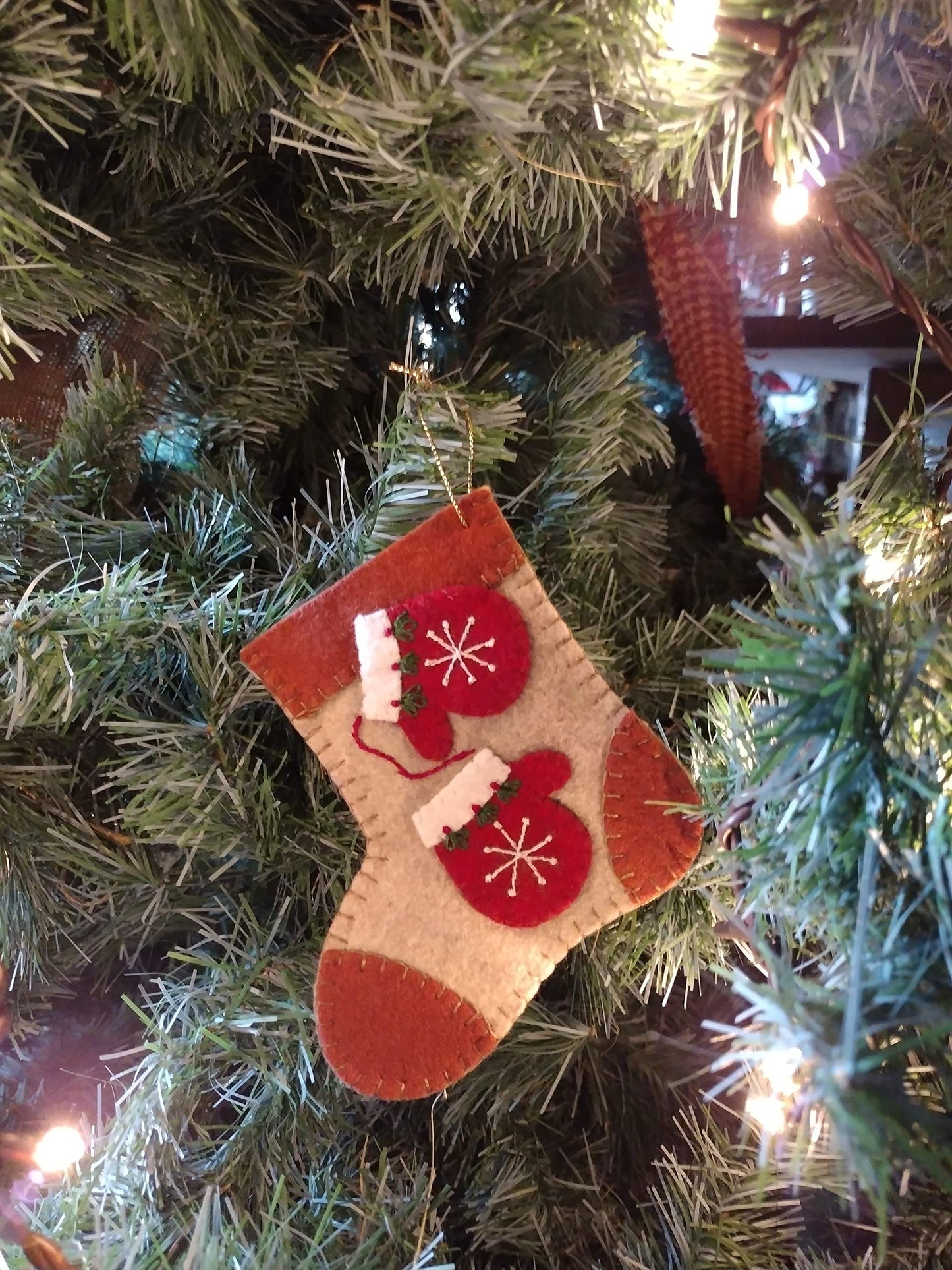 Warm Feet Kit and Pattern | Christmas Ornament Craft Kit | DIY Christmas Ornament Kit by Rachel's of Greenfield