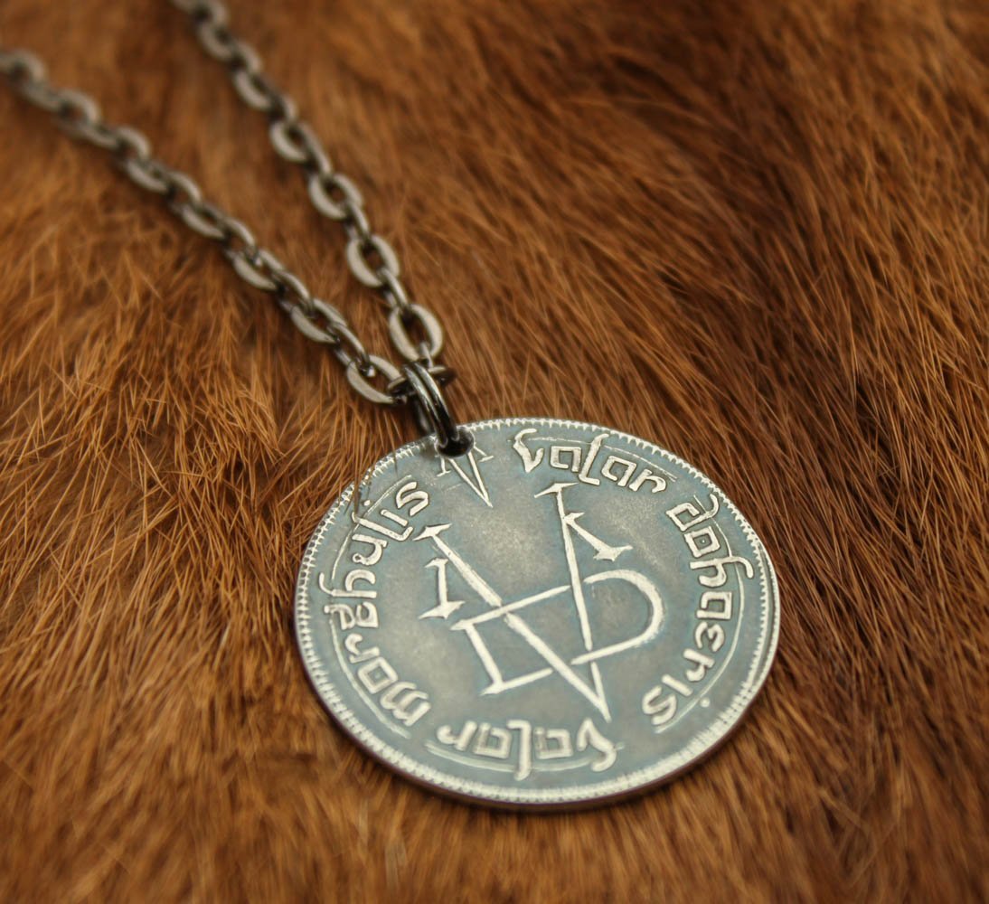 Shire Post Mint Valar Morghulis Necklace - Stainless Steel Coin on Gunmetal Chain