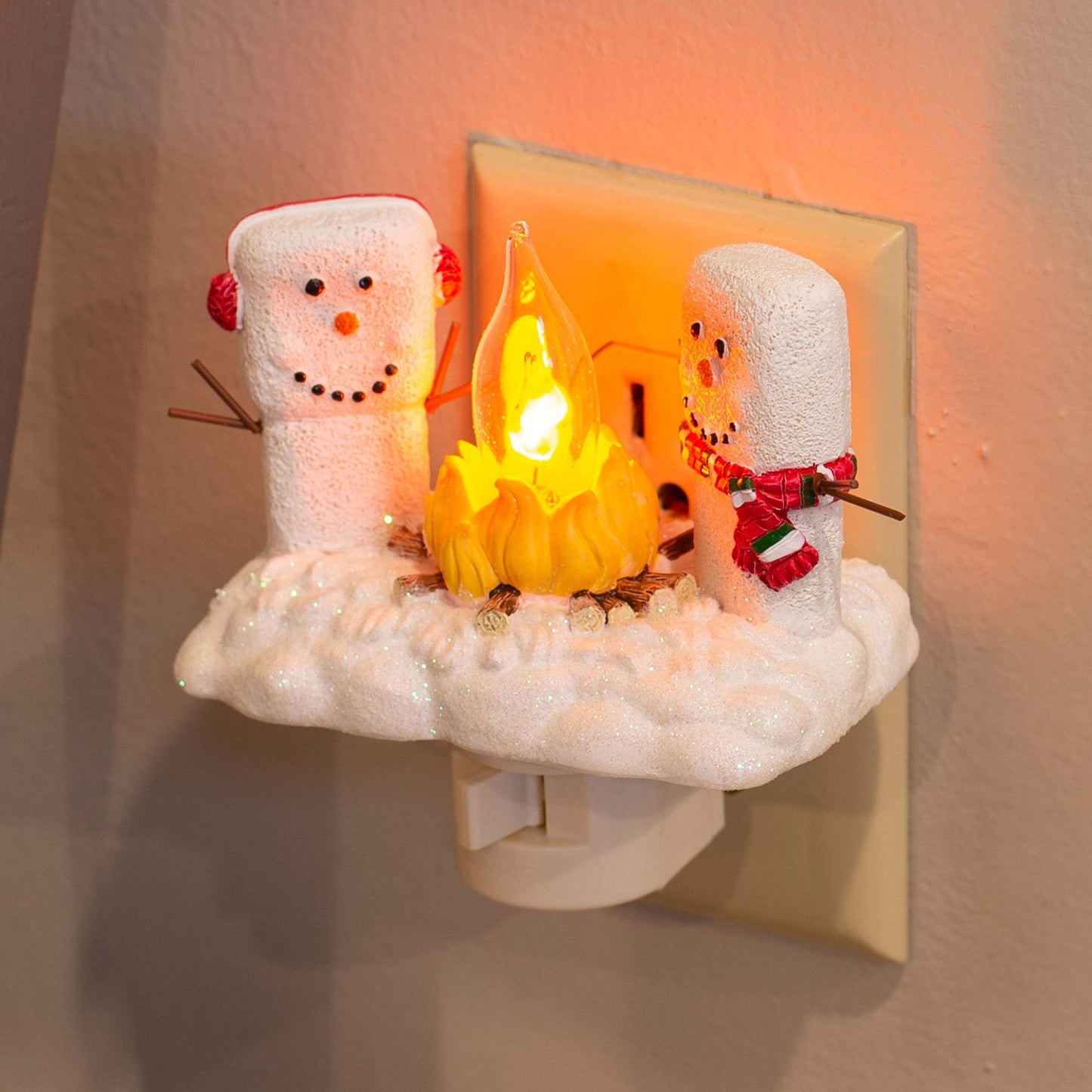 Roman 4.5" Marshmallow W/Holly Xmas