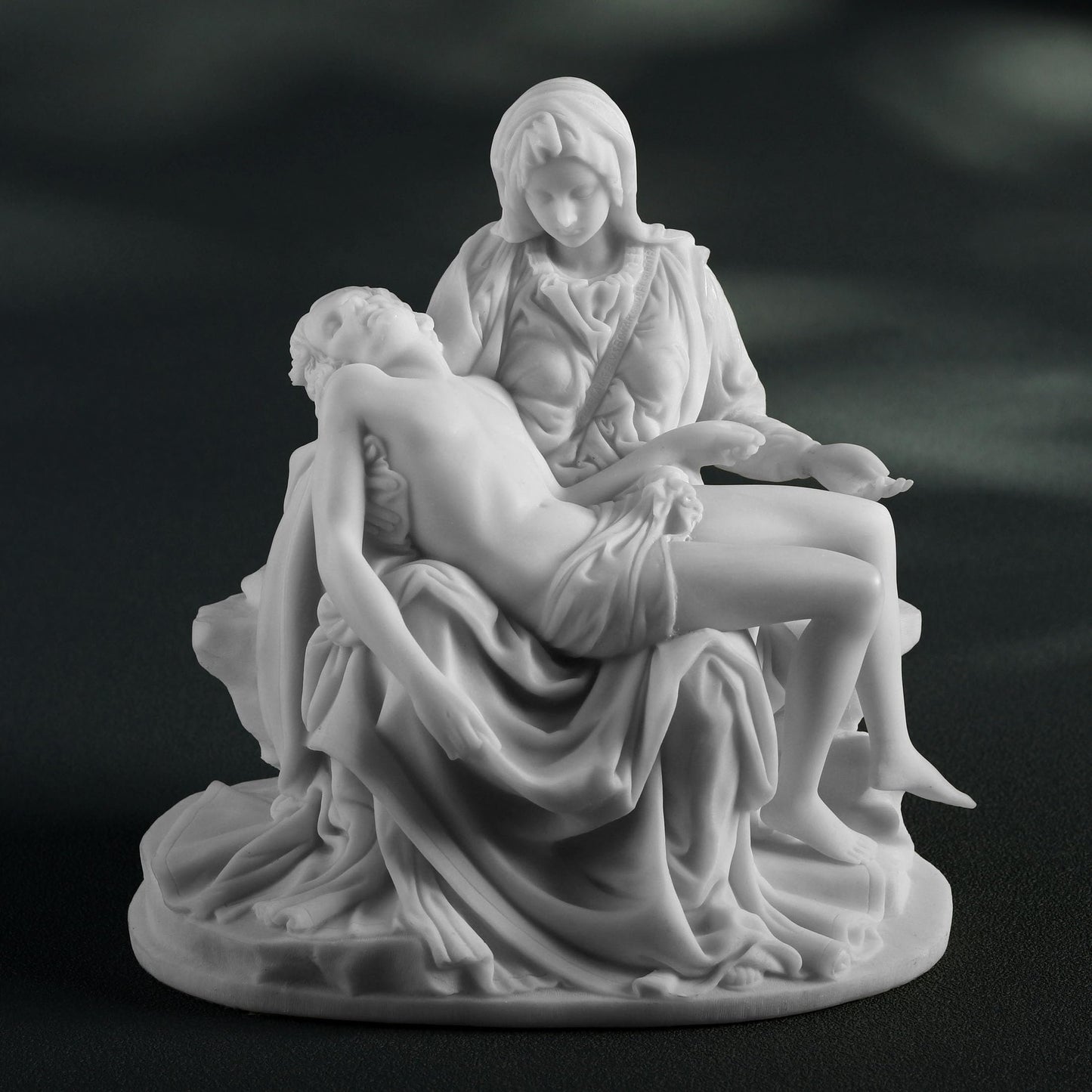 Michelangelo's Pieta Statue Sculpture Madonna Jesus