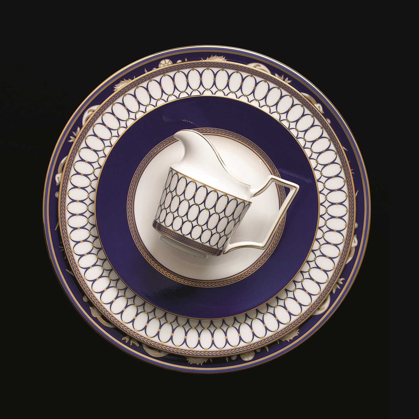 Wedgwood 5 Piece Bone China Place Setting, Renaissance Gold