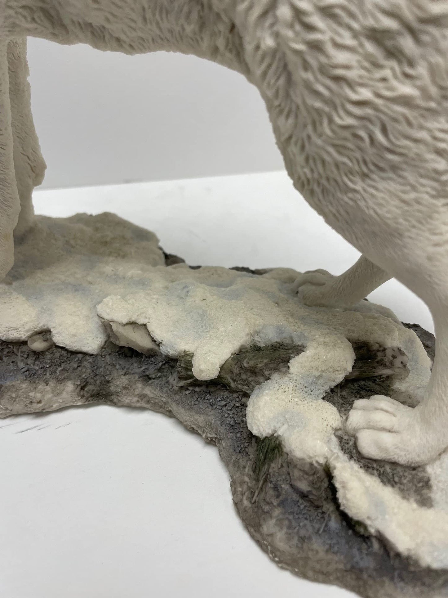 9.5 Inch Wolf on Snowy Ground Looking Back Statue Figurine, White
