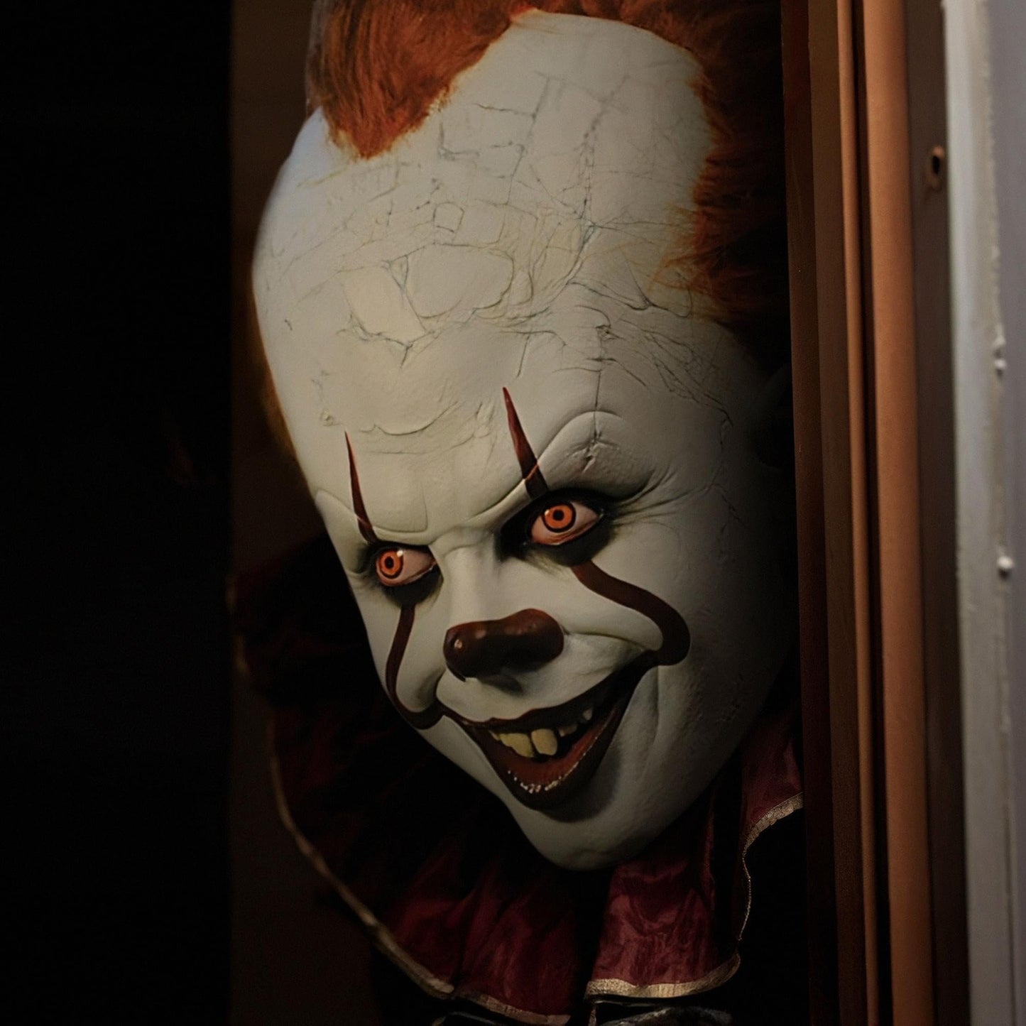 Trick Or Treat Studios IT Pennywise Deluxe Edition Mask
