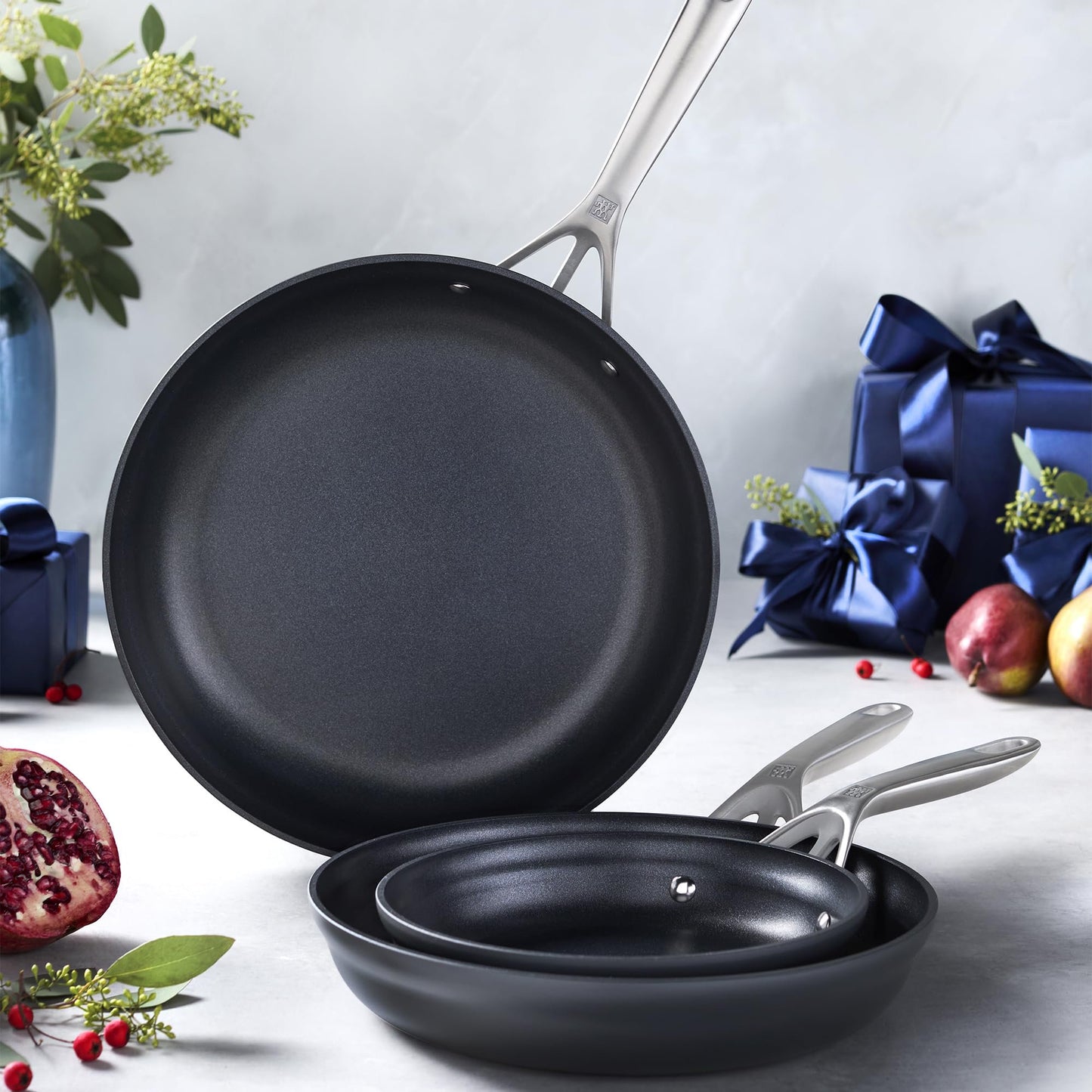 ZWILLING Motion Hard-Anodized 3-Piece Nonstick Fry Pan Set, Grey