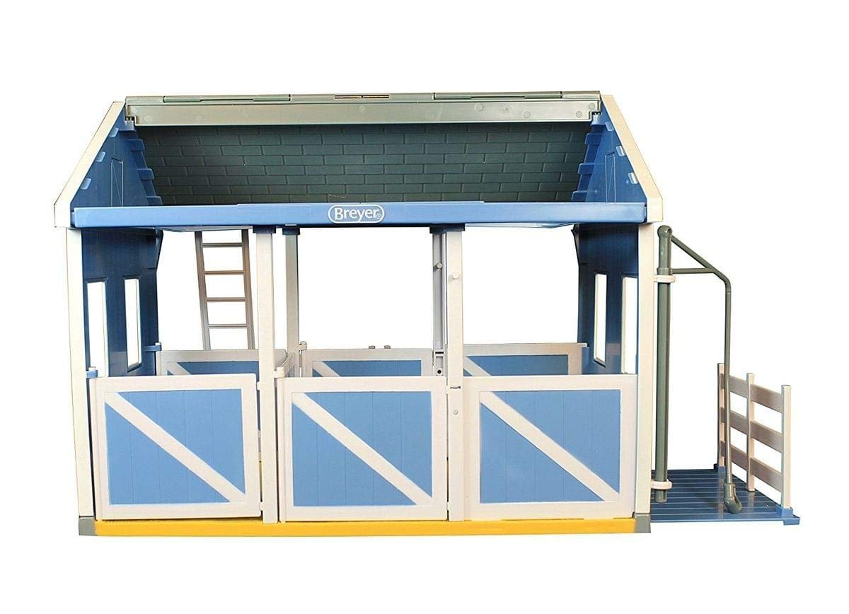 Breyer Freedom Series (Classics) Country Stable with Wash Stall | 15" x 9.5" x 12" | 1:12 Scale | Blue and White | Model #699