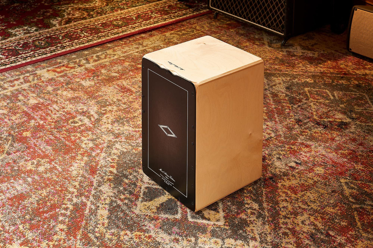 Meinl Artisan String Cajon with Dark Red Burst Frontplate / Baltic Birch Body - MADE IN SPAIN - Soleá Line, 2-YEAR WARRANTY