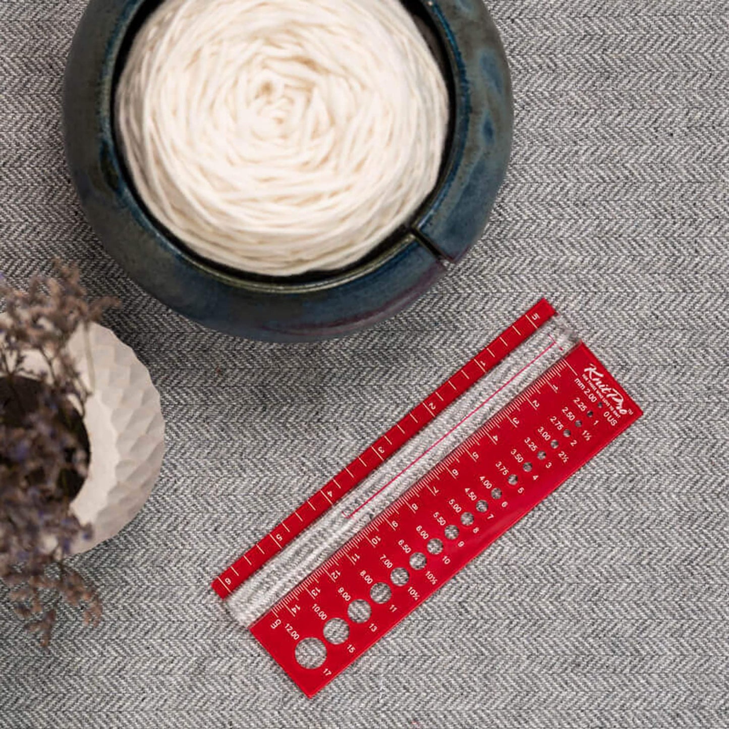 KnitPro 10701 Nadelgrößenschablone mit Lupe