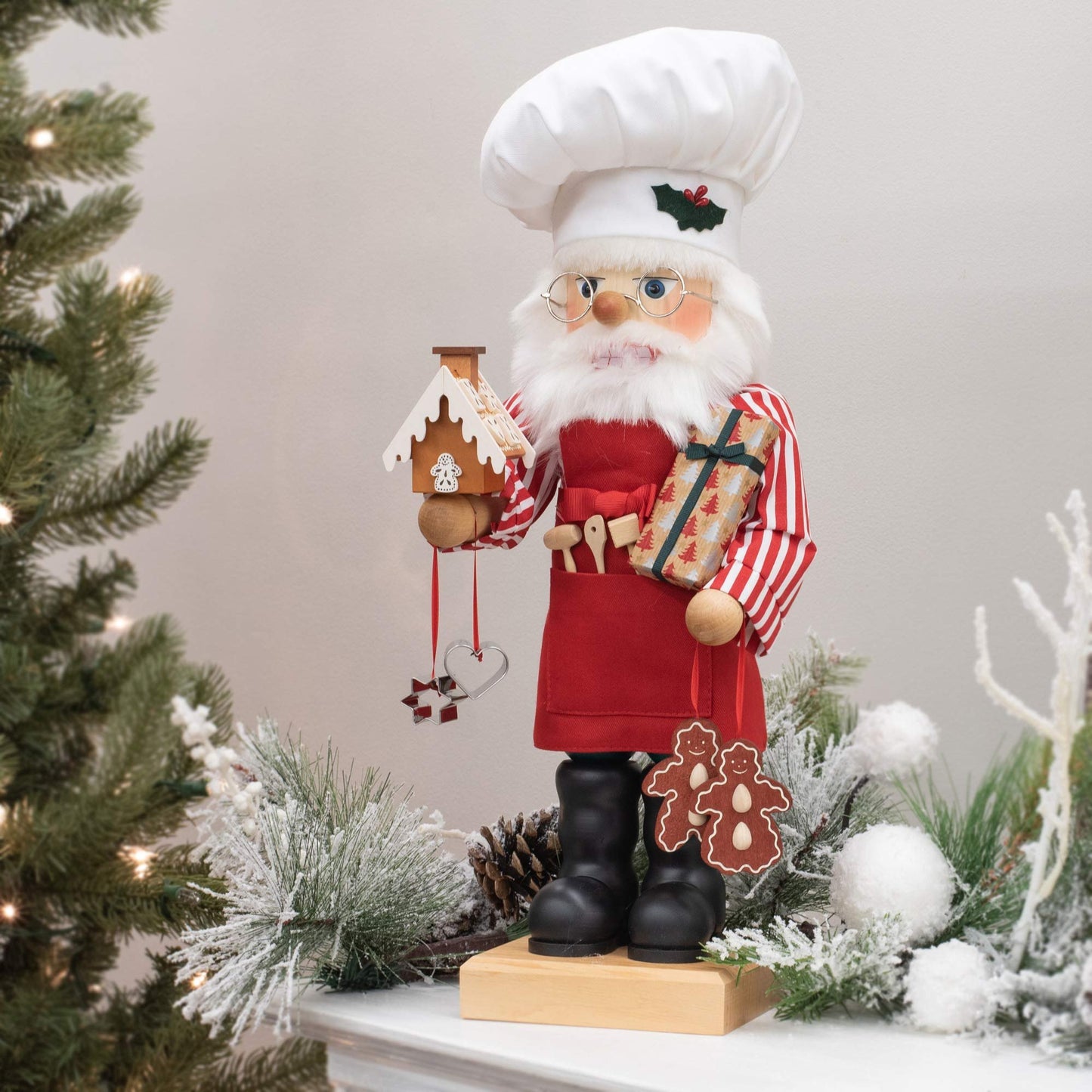 Alexander Taron Christian Ulbricht Nutcracker - Gingerbread Baker LTD ED of 1000 Pieces - 19" H x 7" W x 9" D