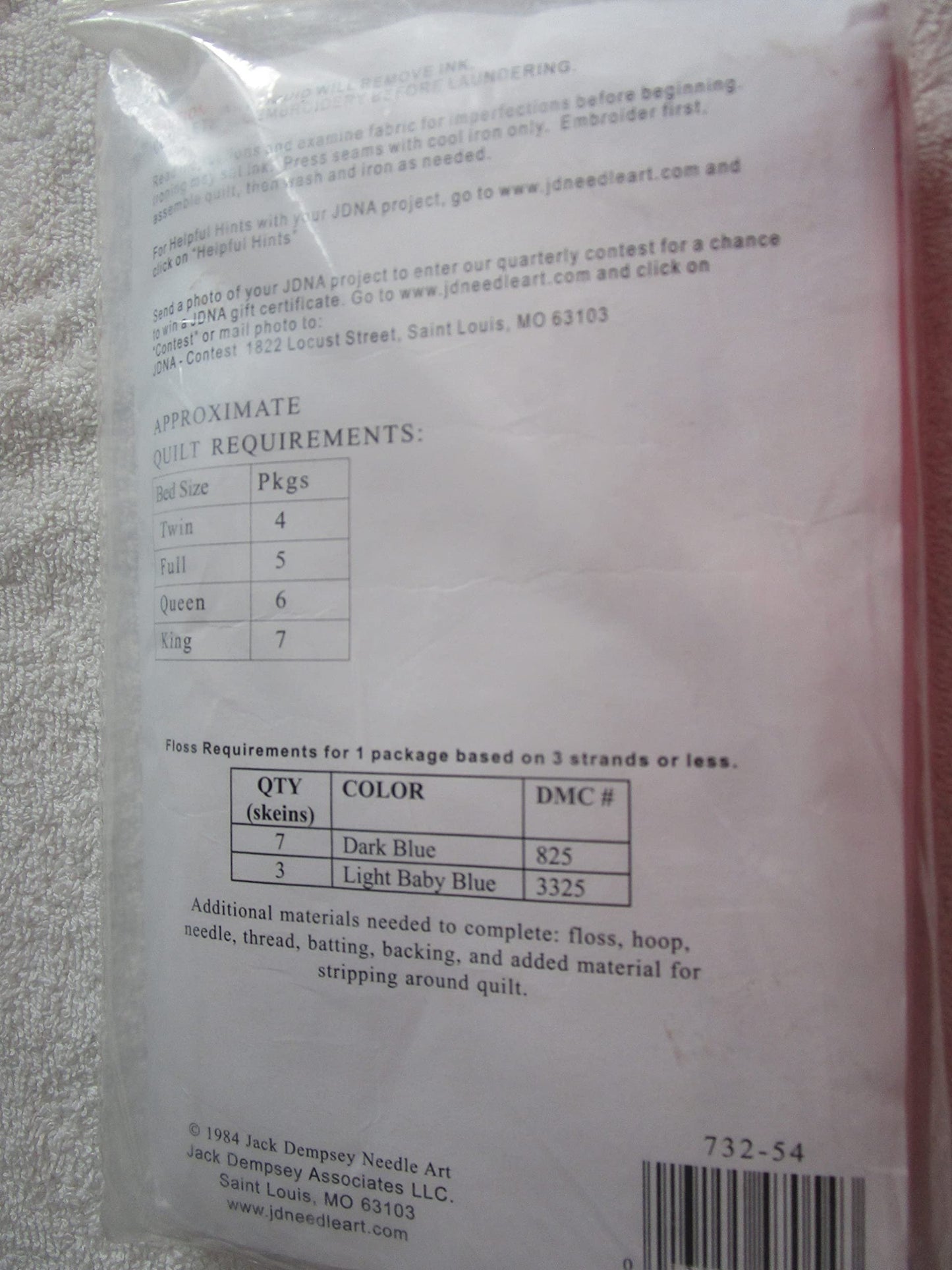 Jack Dempsey Needle Art 18 inch XX Stars Quilt Blocks, White