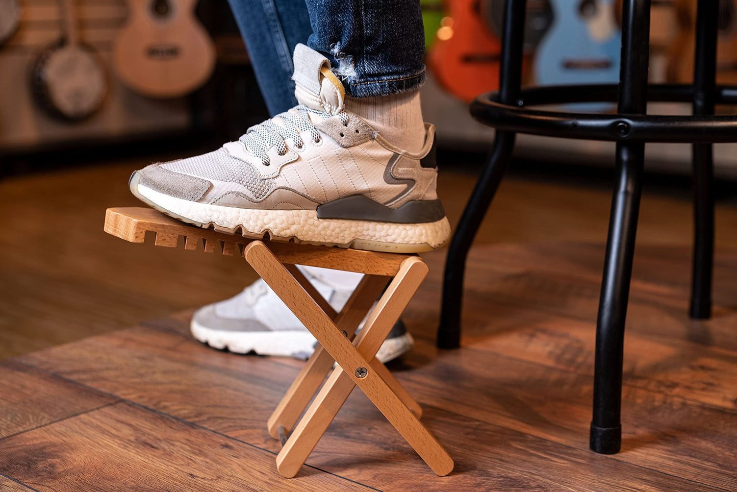 Ortega オルテガ ギター足台 (フットレスト) 木製 バーチ材 5段階調整可能 ギターヘッドデザイン OWFS-1 【国内正規品】