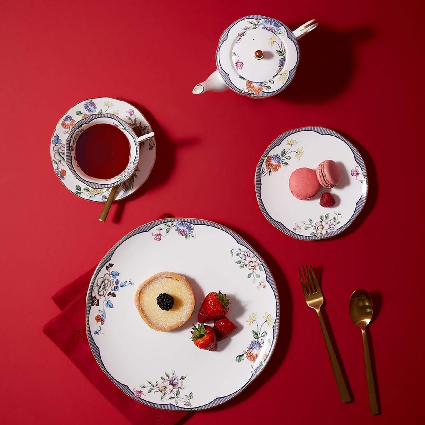 Wedgwood Fortune Teapot