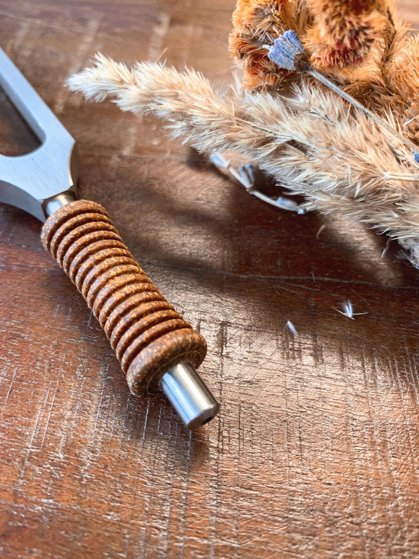 Therapy Tuning Fork, Natural Pitch — MADE IN GERMANY — For Meditation, ASMR, Sound Therapy and Yoga, 2-YEAR WARRANTY