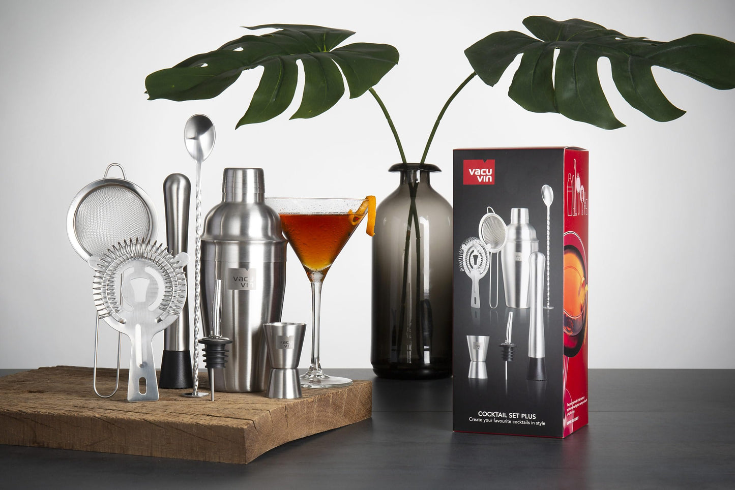 Vacu Vin Cocktail Set Plus - 7 Essential Tools for Mixing and Serving Cocktails - Dishwasher Safe - Cocktail Shaker, Double Jigger, Muddler, Hawthorne Strainer