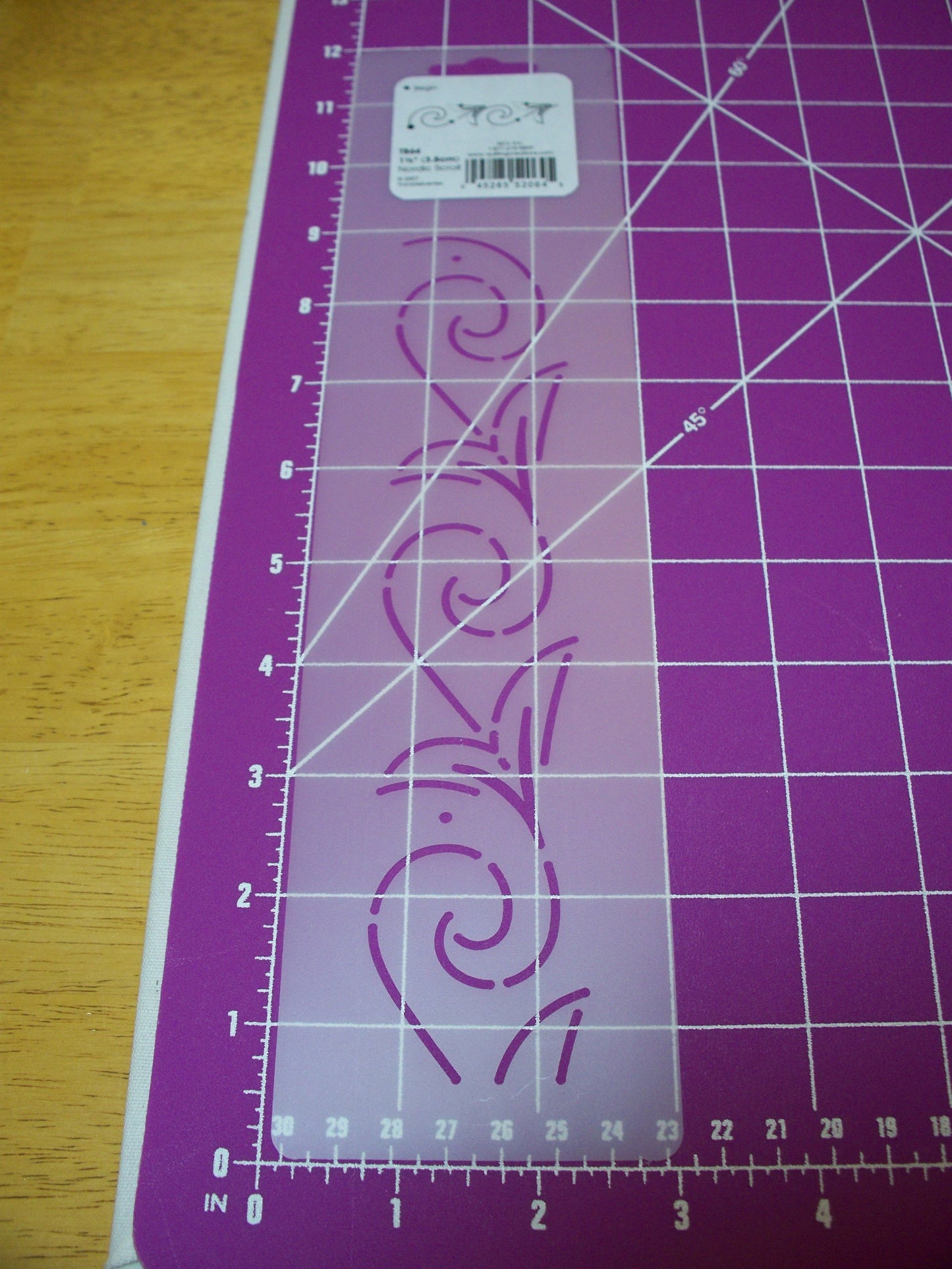 Quilting Creations Nordic Scroll Quilt Stencil, 1-1/2"