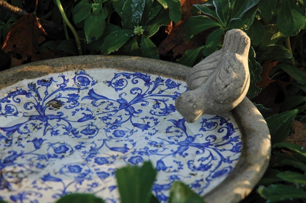 Esschert Design USA Ceramic Birdbath-Blue/White