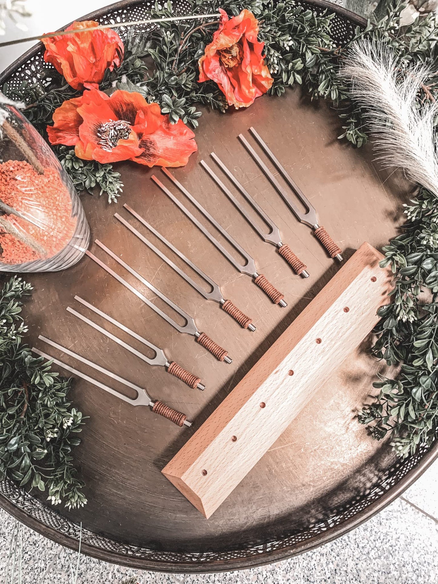 Planetary Therapy Tuning Fork 7 Piece Chakra Set with Exact Pitch and Frequency — MADE IN GERMANY — For Meditation, Sound Healing and Yoga, 2-YEAR WARRANTY