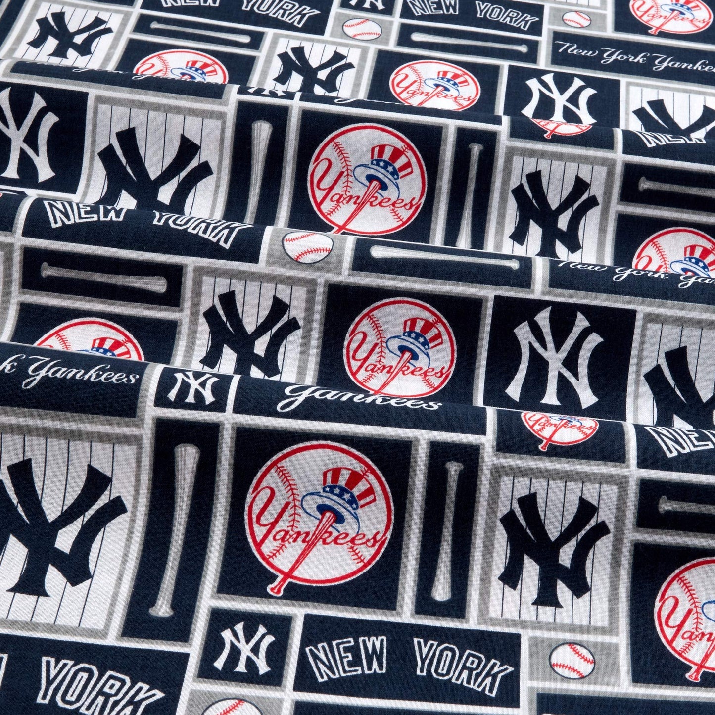 MLB Cotton Broadcloth New York Yankees Blue/White Fabric by The Yard