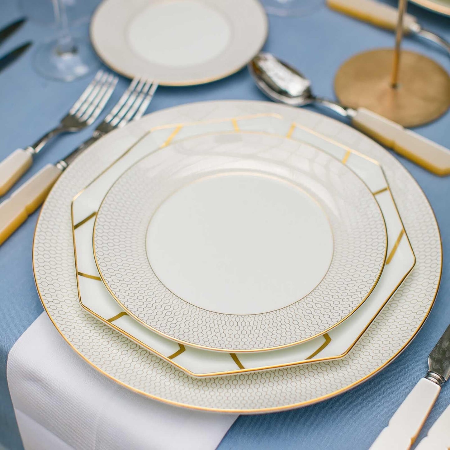 Wedgwood Gio Gold Dinner Plate