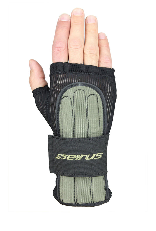 Seirus Innovation 5660 Jam Master EXO Under Glove Wrist Protection to Prevent Injury, One Size, Black