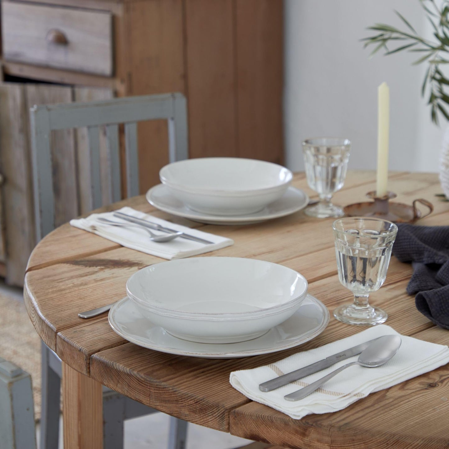 Casafina Ceramic Stoneware - Fontana Collection | Microwave & Dishwasher Safe Dinnerware | Food Safe Glazing | Restaurant Quality Tableware