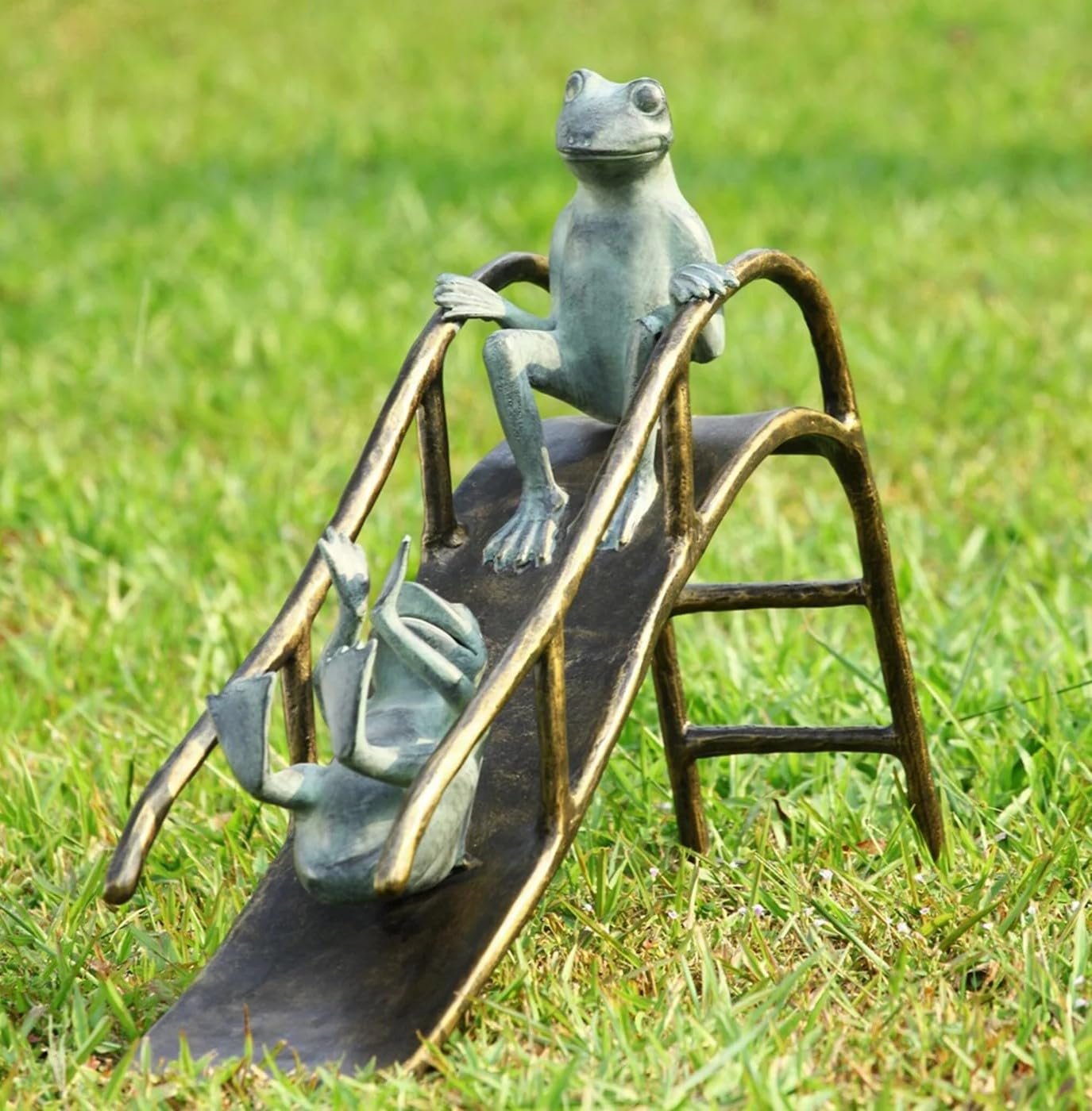 SPI Home Aluminum Sliding Frogs Garden Sculpture