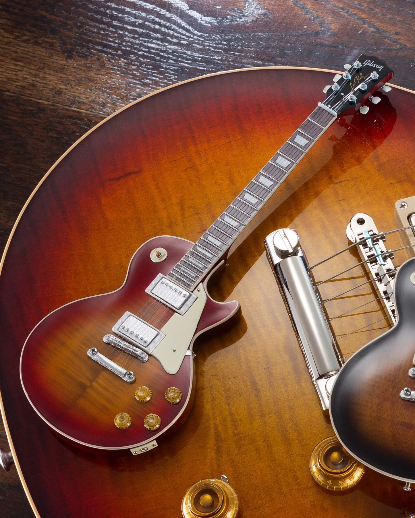 Jimmy Page Gibson '59 Les Paul Cherry Sunburst 10-Inch Mini Guitar Model