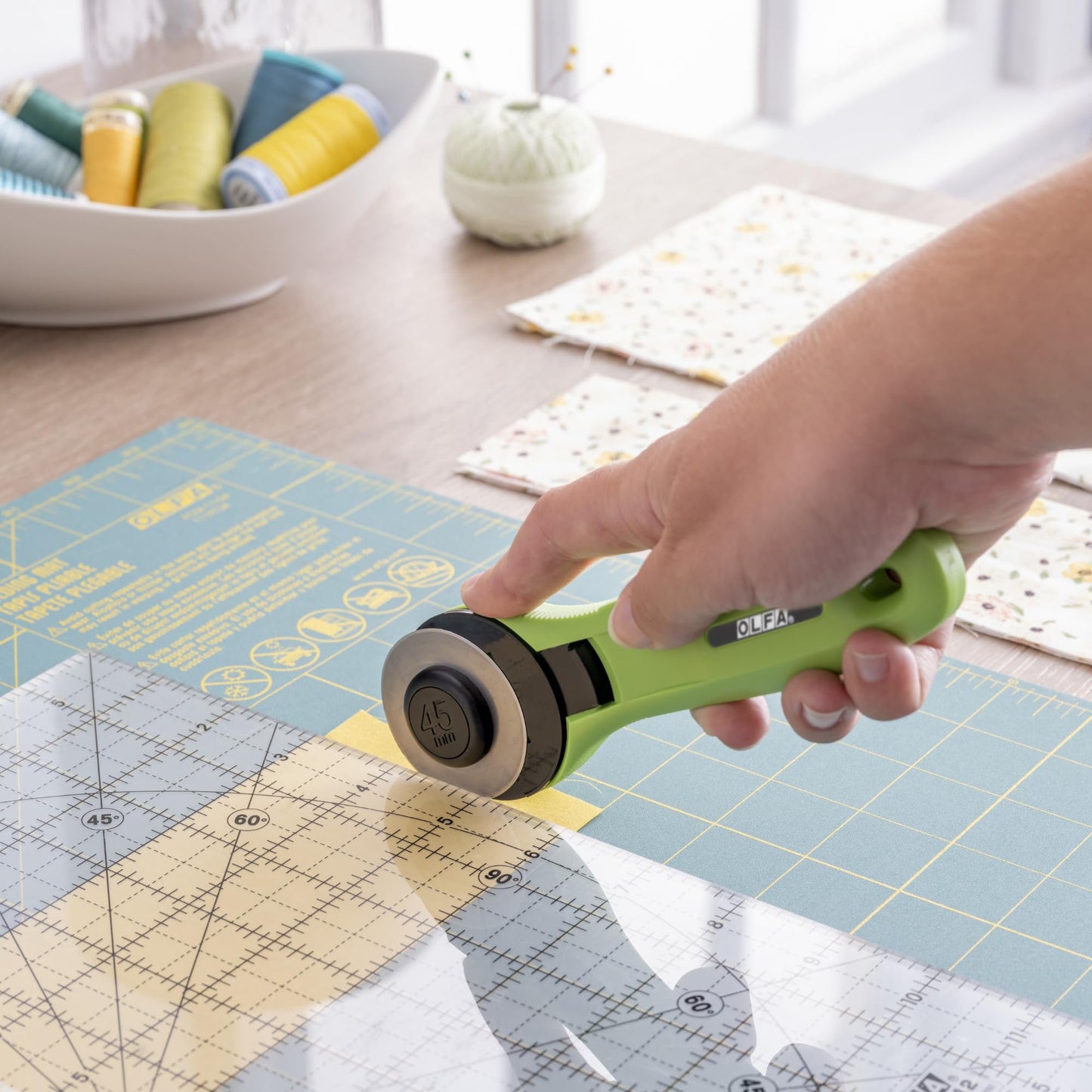 OLFA 45mm Quick-Change Rotary Cutter (RTY-2C/LGR) - Rotary Fabric Cutter w/Blade Cover for Crafts, Sewing, Quilting, Replacement Blade: OLFA RB45-1 (Lime)