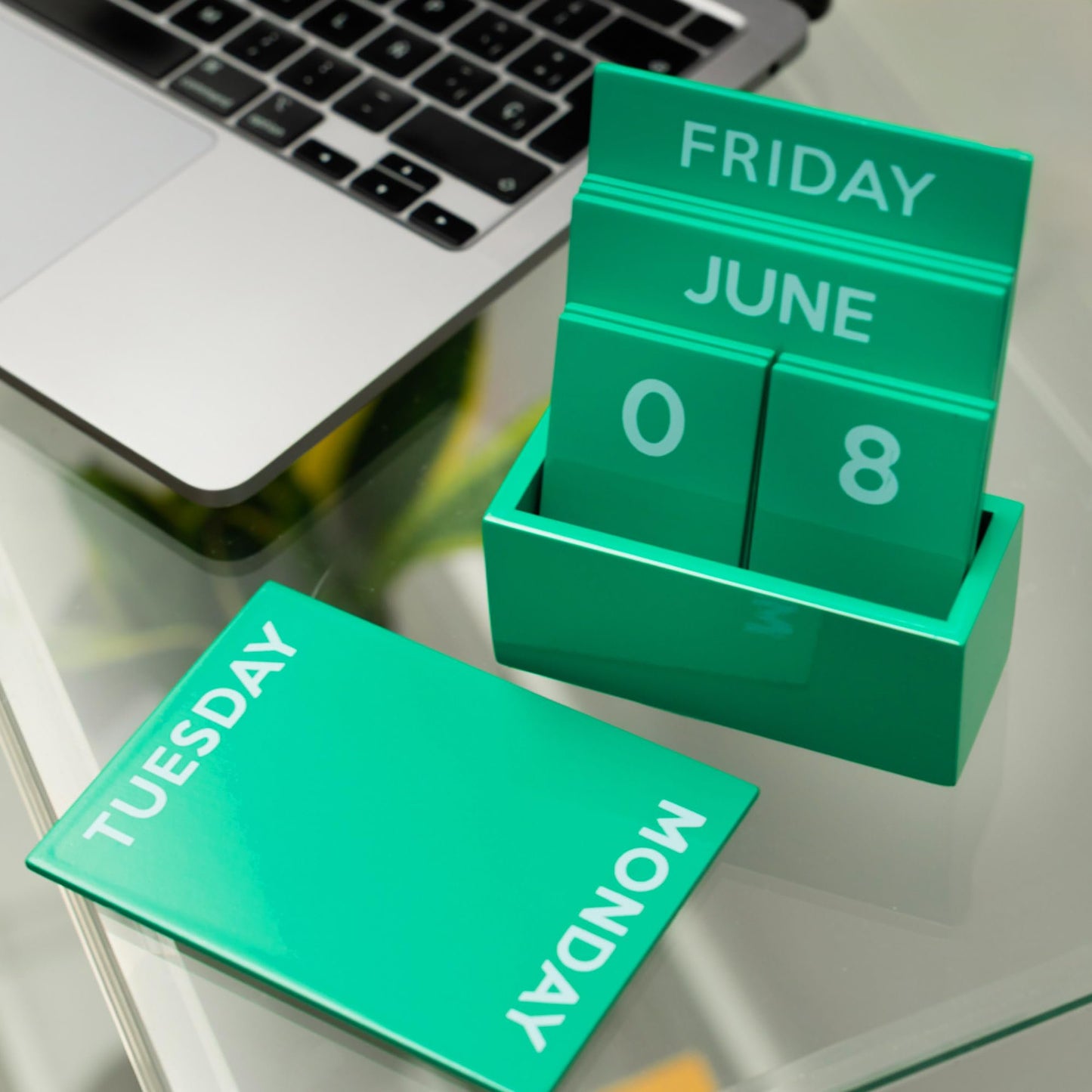 Green Small Glossy Desk Calendar – Compact Full-Color Desktop Calendar (3.94 x 1.57 x 4.80 in)