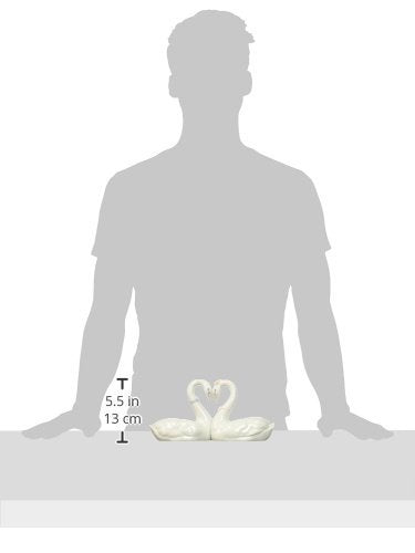 LLADRÓ Swan Couple White Heart Glossy White Porcelain Figurine. Heart-Shaped Porcelain Swan Figurine.