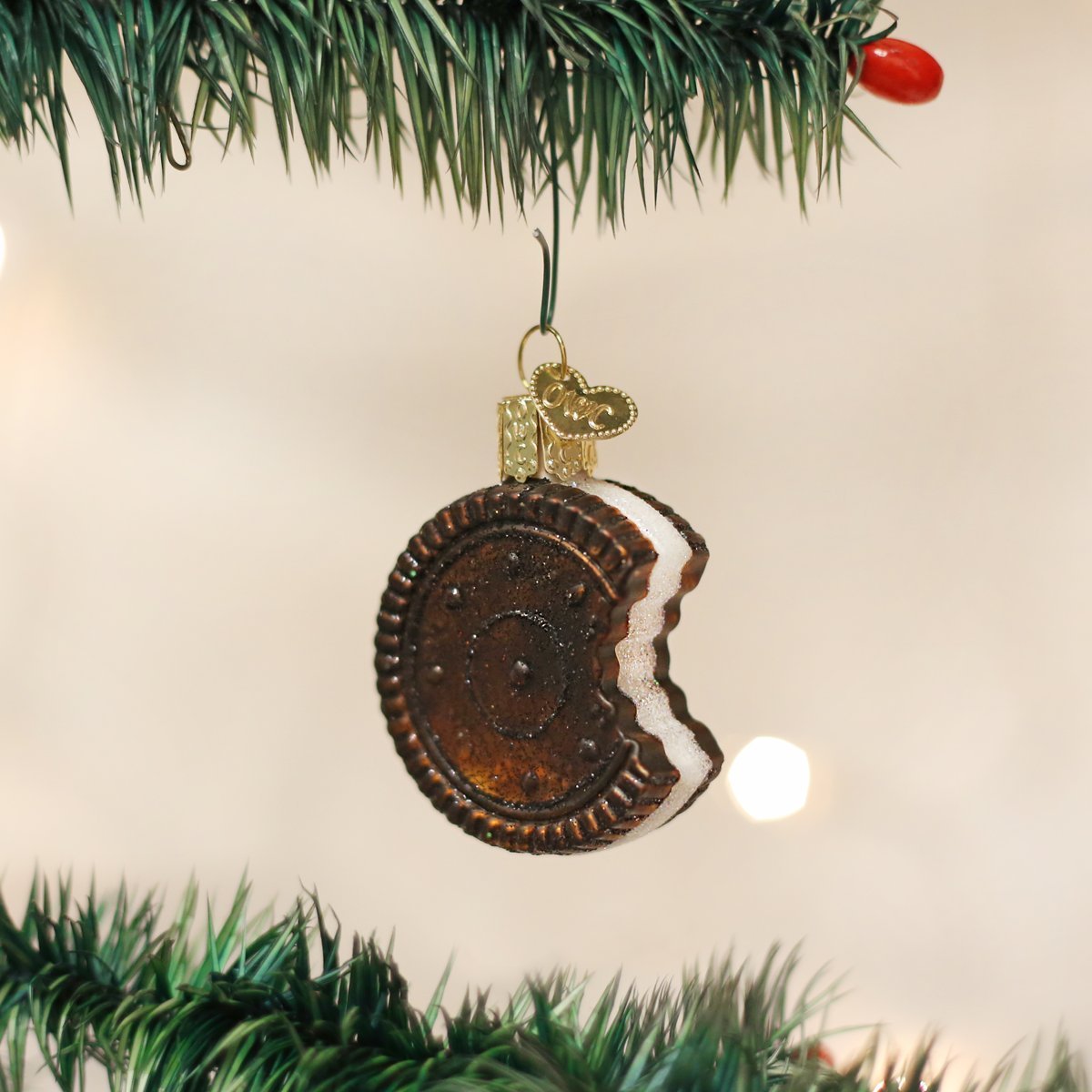 Old World Christmas Ornaments Pink Frosted Donut Glass Blown Ornaments for Christmas Tree