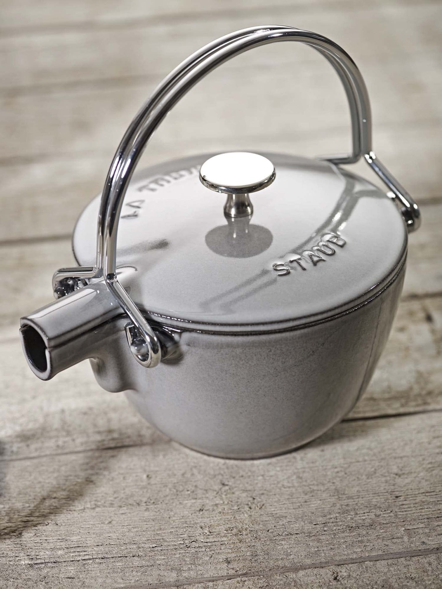 STAUB Round Tea Kettle