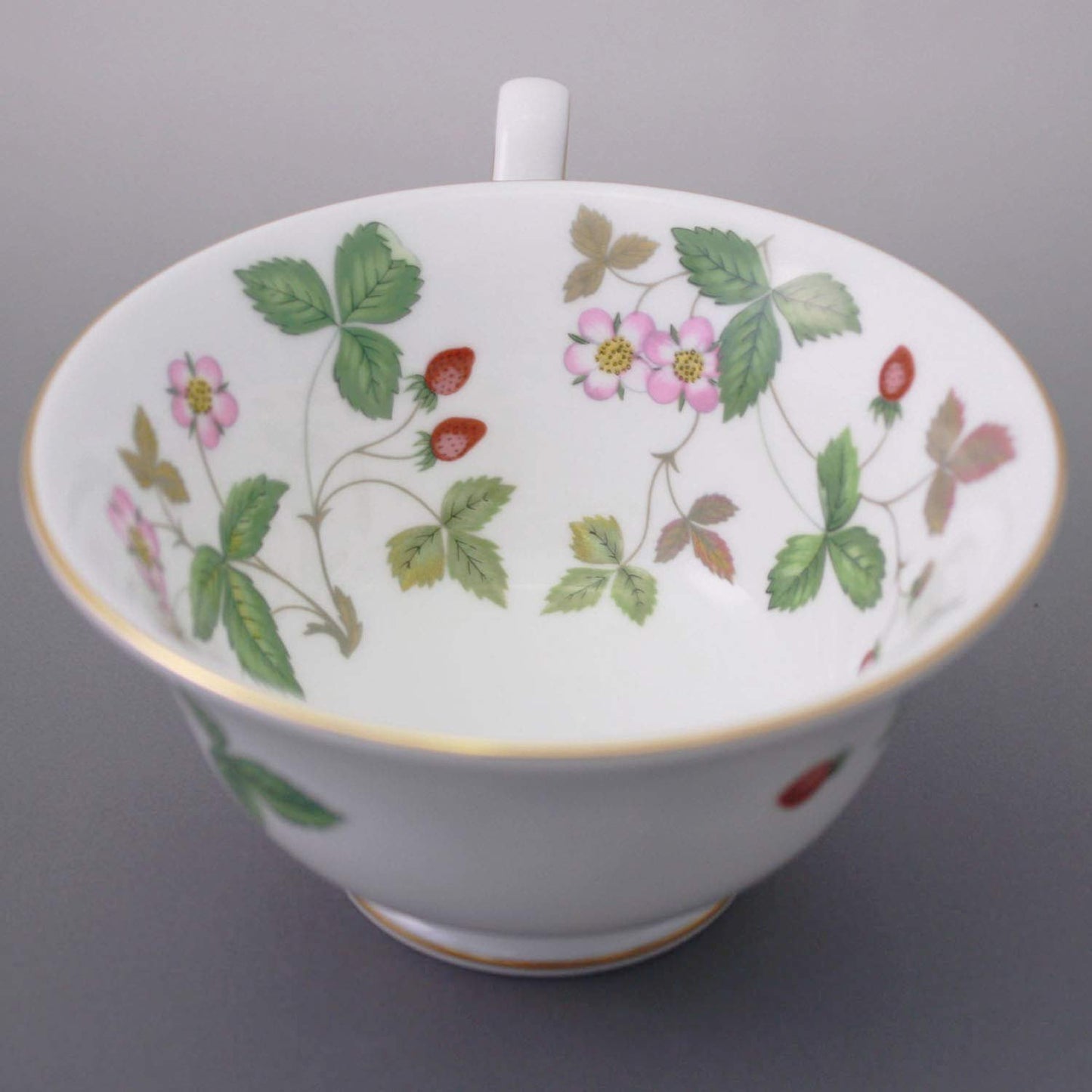 wedgwood wild strawberry