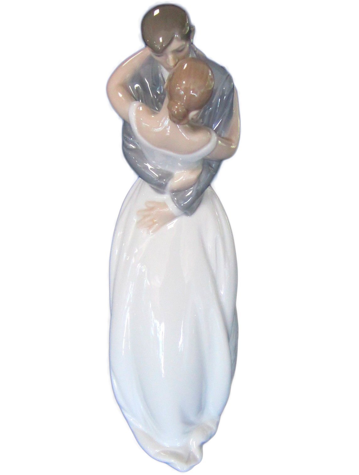 Nao figurine by Lladro 02001613 A Kiss Forever 1613- Beautiful porcelain statue -Bride with a long dress, Groom, Kissing Couple, Nice, Elegant, Romantic ,Wedding gift collectibles new