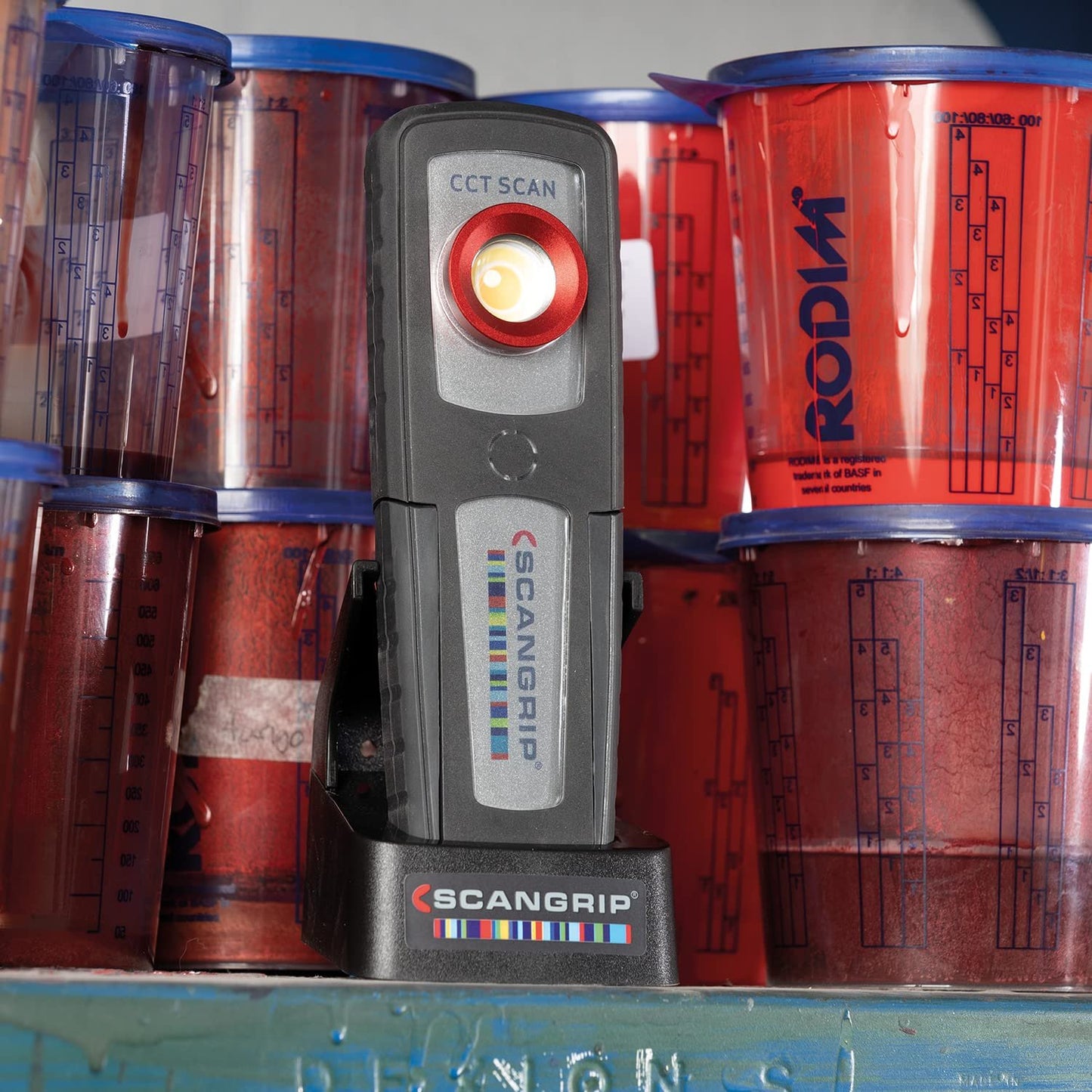 SCANGRIP SUNMATCH 4, Rechargeable Handheld LED Work Light for Detailing and Color Match, 500 Lumen, Stepless CCT Scan 2500K to 6500K, Built in Magnet and Pocket Clip, Waterproof (IP65), Diffuser