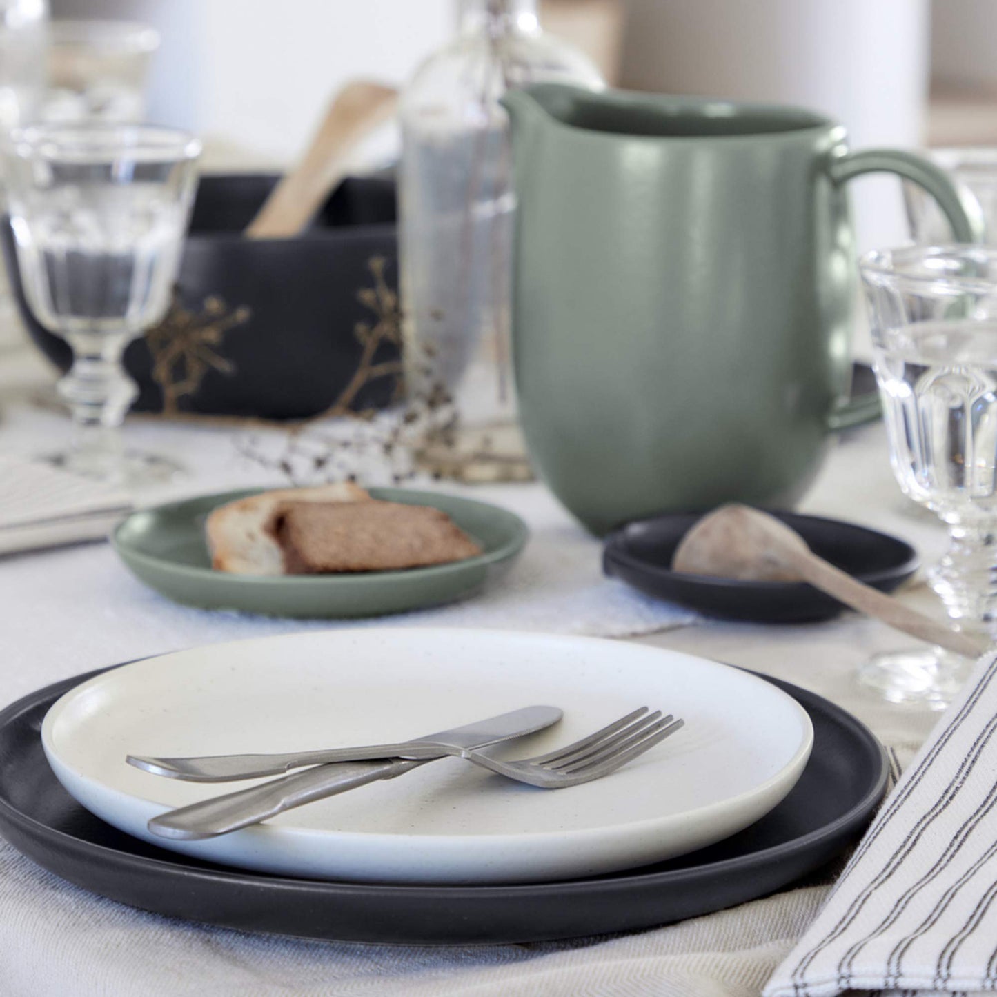 Casafina Pacifica Collection Stoneware Ceramic Dinner Plate 11"