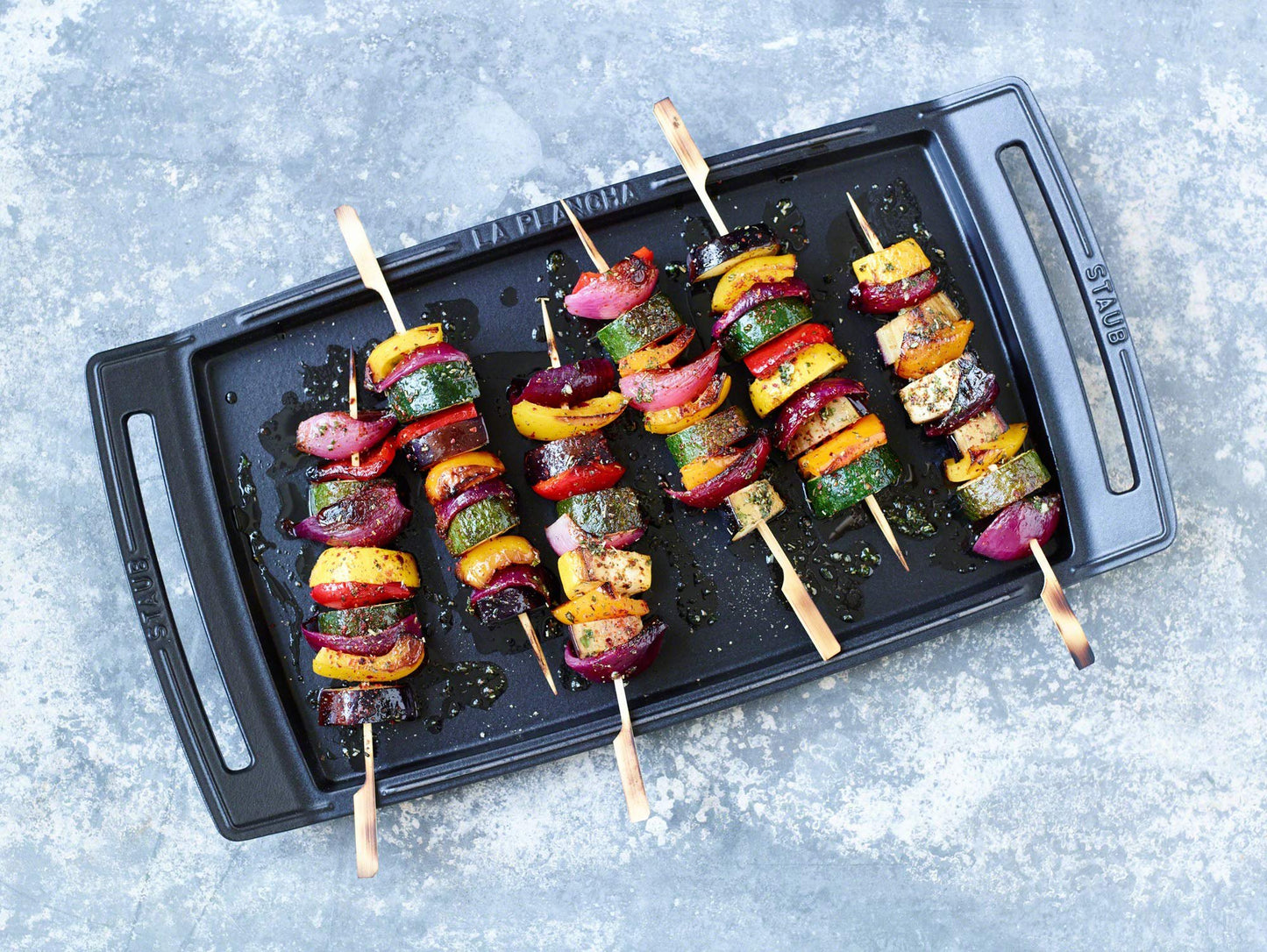 Staub Cast Iron 18.5 x 9.8-inch Plancha/Double Burner Griddle, Made in France, Graphite