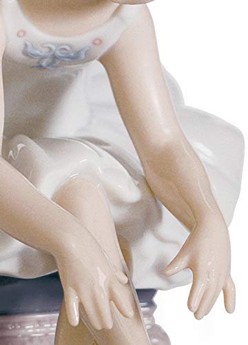 LLADRÓ Little Ballerina I Girl Figurine. Porcelain Ballerina Figure.