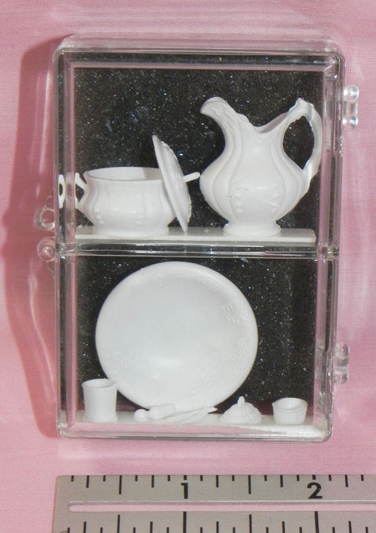 Dollhouse Miniature Chrysnbon Chamber Pot Set Simple Kit