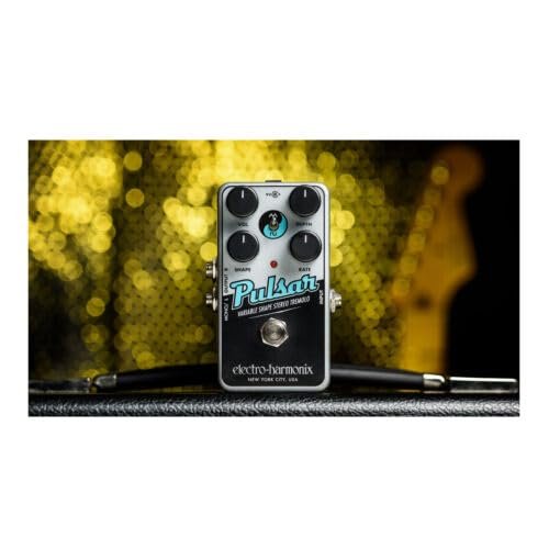 Electro-Harmonix Nano Pulsar Variable Shape Stereo Tremolo Pedal