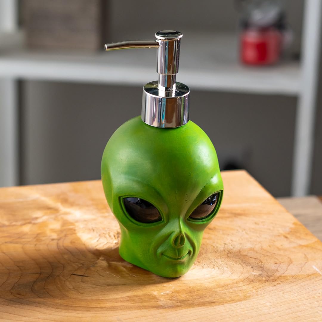Pacific Giftware Green Alien Head Soap or Lotion Dispenser Sci-Fi Novelty Bathroom Accessory with Silver Pump Fun Outer Space Decor for Kitchen or Bathroom UFO-Themed Polyresin Home Decoration 6.5''H