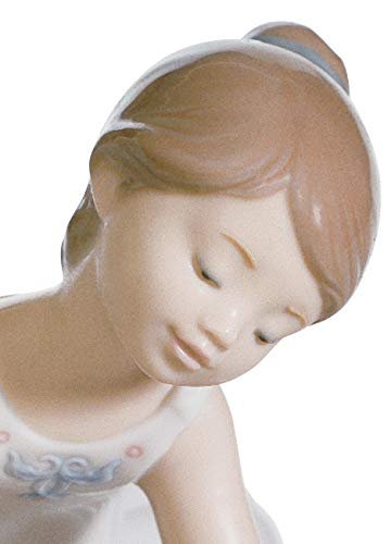 LLADRÓ Little Ballerina I Girl Figurine. Porcelain Ballerina Figure.