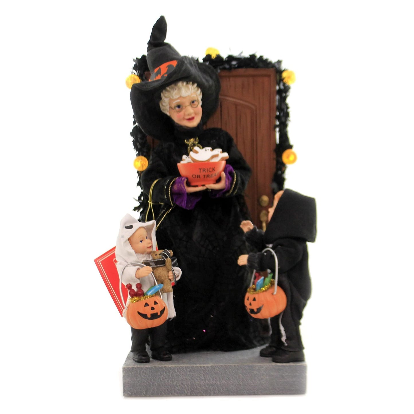 Department 56 Possible Dreams Halloween Mrs. Claus and Trick-or-Treaters Boo Lit Figurine, 14 Inch, Multicolor,6006454