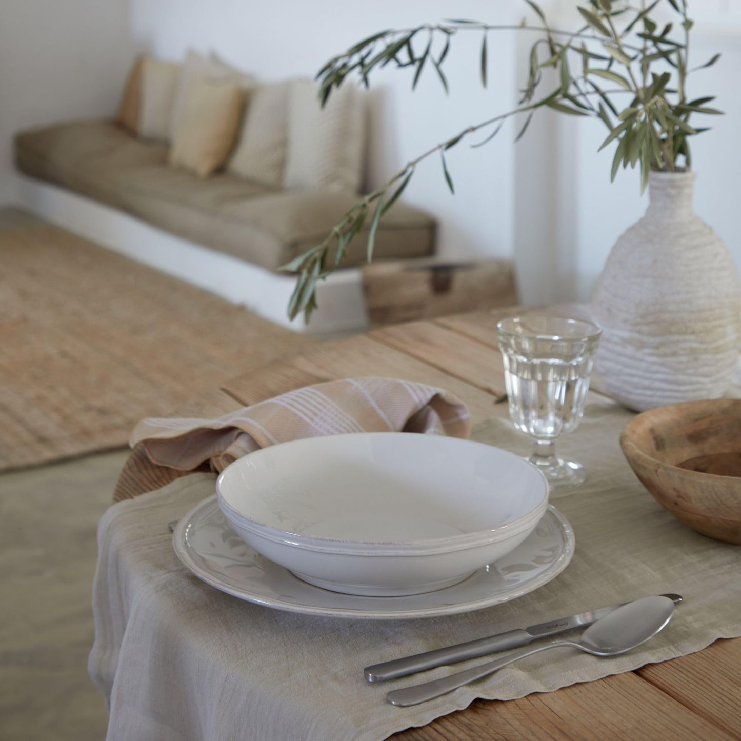 Casafina Ceramic Stoneware - Fontana Collection | Microwave & Dishwasher Safe Dinnerware | Food Safe Glazing | Restaurant Quality Tableware