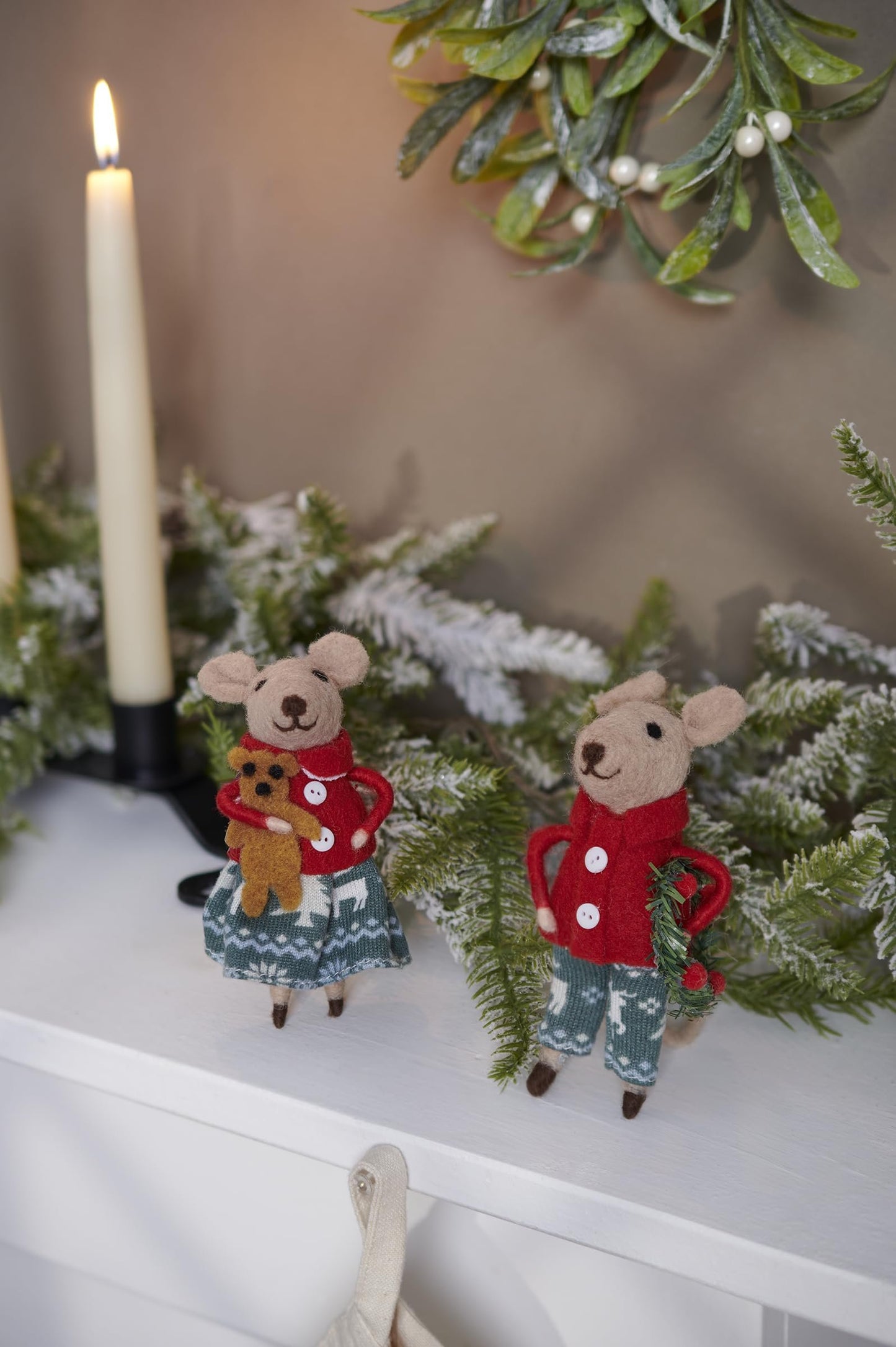 Primitives by Kathy Christmas Day Mice Collectible Critter Set