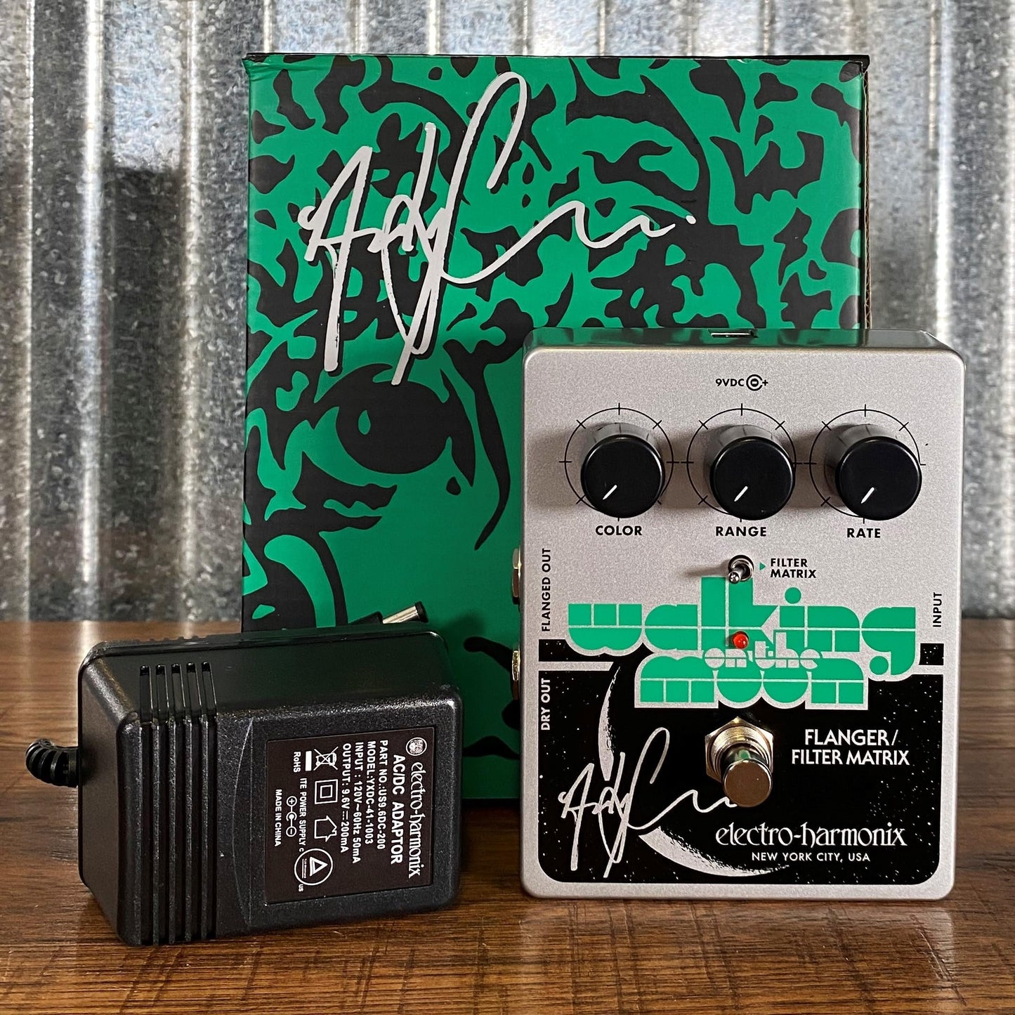 Electro-Harmonix Andy Summers Walking on the Moon Flanger Pedal