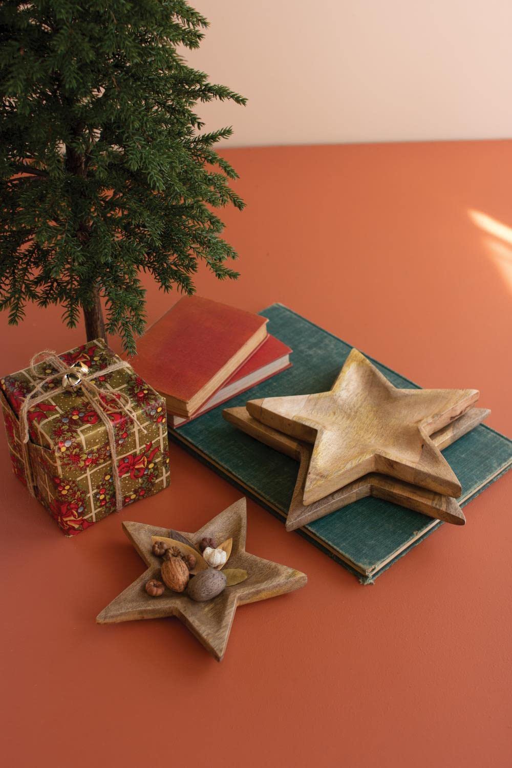 Kalalou NTBM1023 Star Trays, 11-inch Diameter, Set of 3, Mango Wood